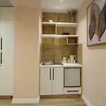 Ngjela Apartamento