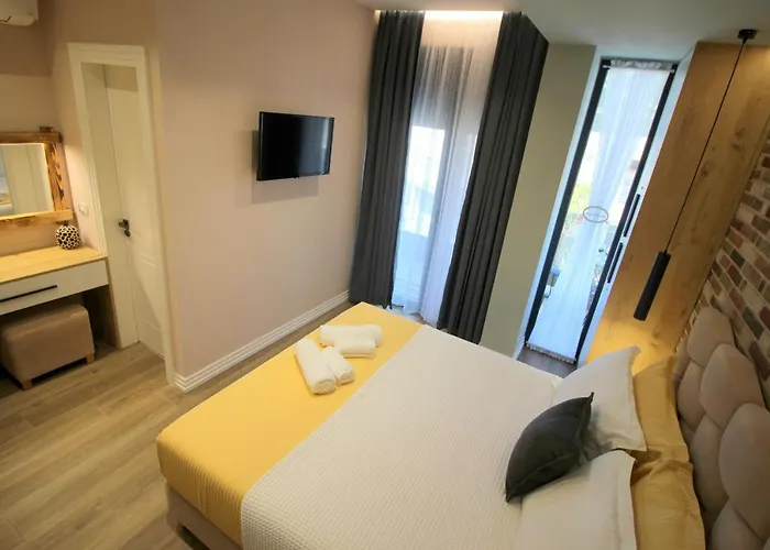 Ngjela Sarandë